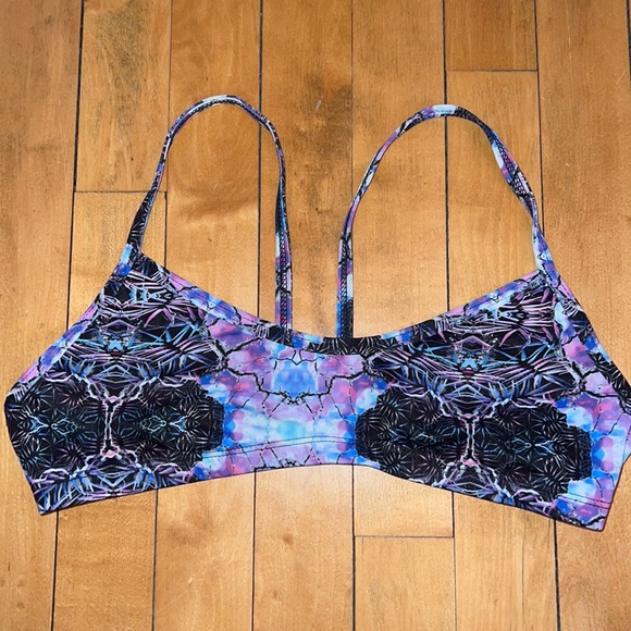 Jolyn bikini top - Picture 1 of 2